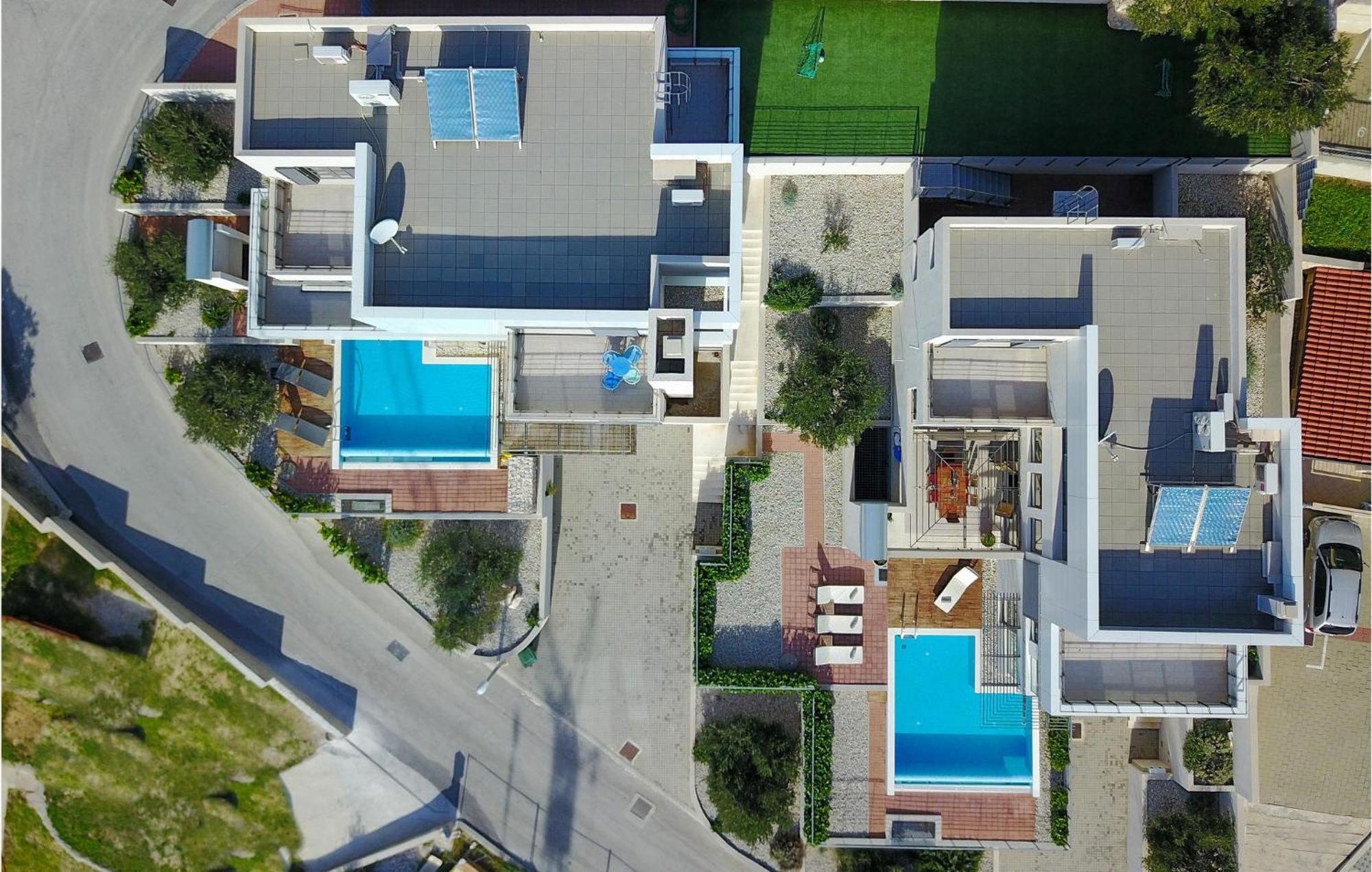 Ferienhaus Amazing In With Kitchen Makarska
